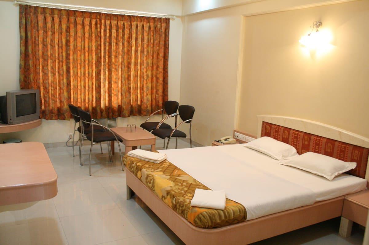 Hotel Sai International Peth  Εξωτερικό φωτογραφία