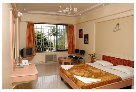 Hotel Sai International Peth  Εξωτερικό φωτογραφία